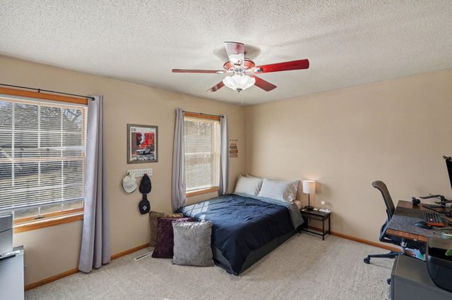 7754 18th Street N, Oakdale, MN 55128