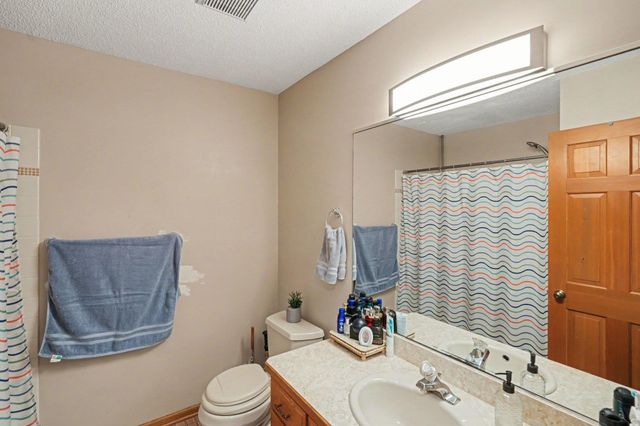 7754 18th Street N, Oakdale, MN 55128