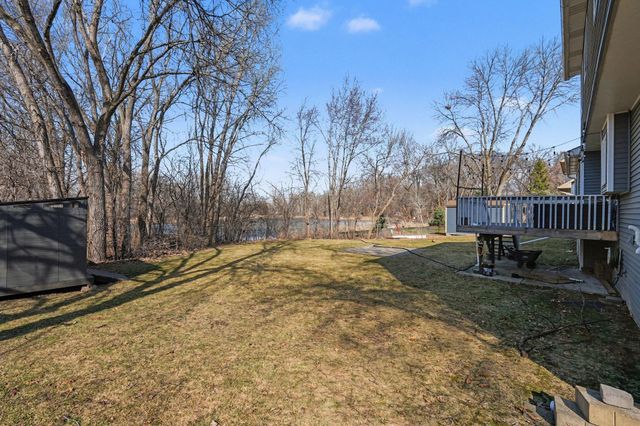 7754 18th Street N, Oakdale, MN 55128