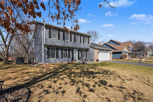 7754 18th Street N, Oakdale, MN 55128