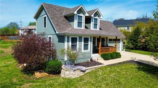 804 Cherokee Court, Paola, KS 66071