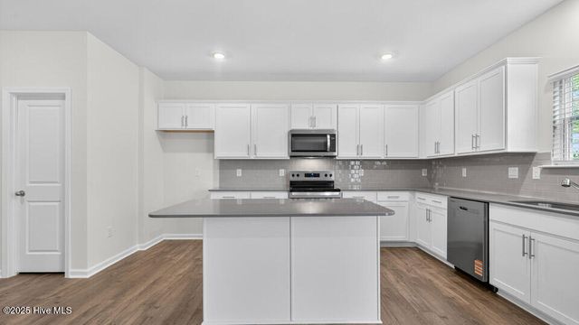 212 Calebs Corner Place, Spring Lake, NC 28390