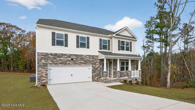 212 Calebs Corner Place, Spring Lake, NC 28390