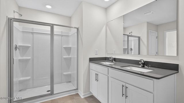 212 Calebs Corner Place, Spring Lake, NC 28390