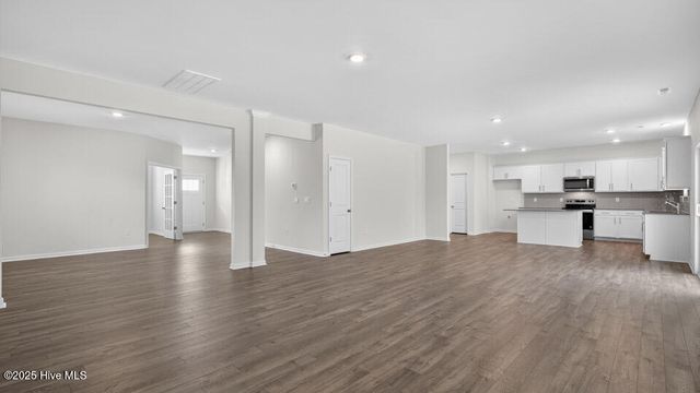 212 Calebs Corner Place, Spring Lake, NC 28390