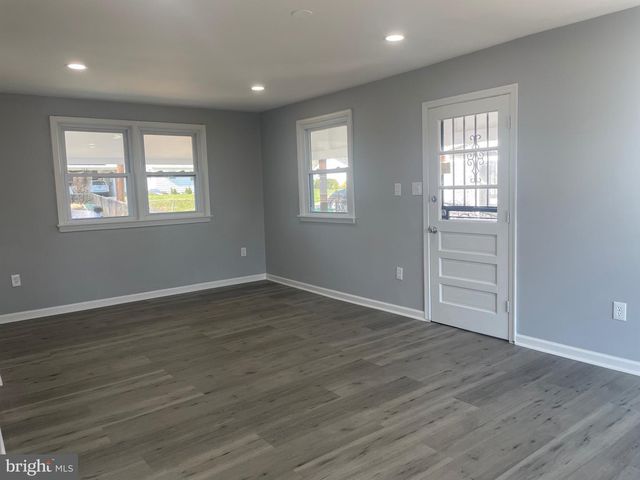 6107 BUCKLER RD, Clinton, MD 20735