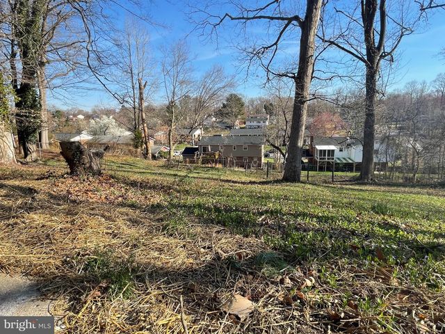 6107 BUCKLER RD, Clinton, MD 20735