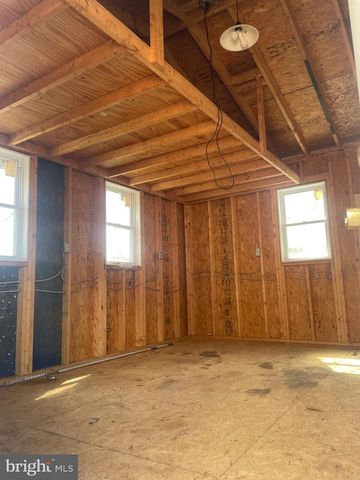 6107 BUCKLER RD, Clinton, MD 20735