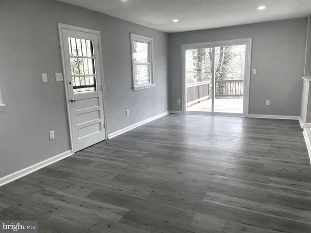 6107 BUCKLER RD, Clinton, MD 20735