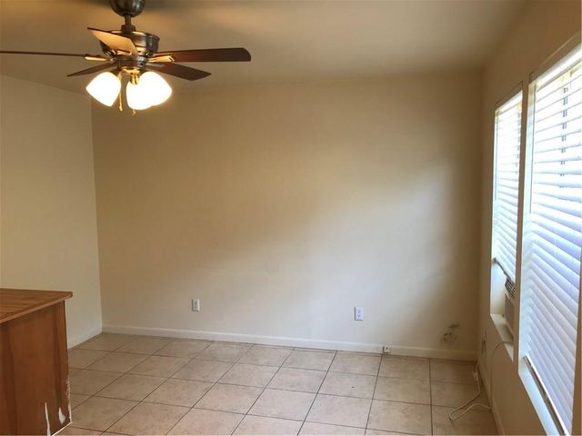 1102 W 22nd ST B, Austin, TX 78705