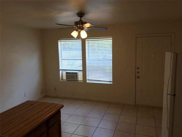 1102 W 22nd ST B, Austin, TX 78705