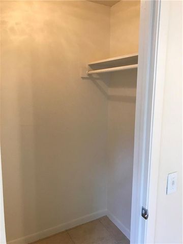 1102 W 22nd ST B, Austin, TX 78705