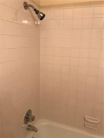 1102 W 22nd ST B, Austin, TX 78705