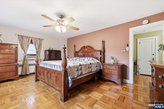 118 Avenue B, Bayonne, NJ 07002