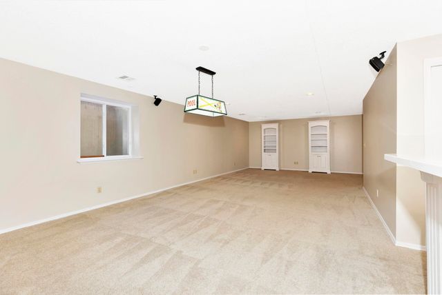 1114 N Manchester Ct, Wichita, KS 67212