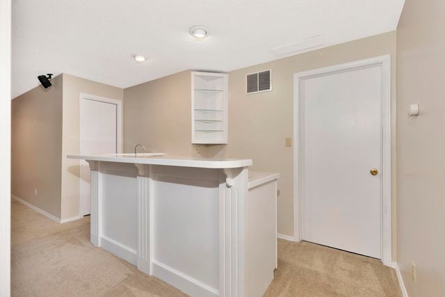 1114 N Manchester Ct, Wichita, KS 67212