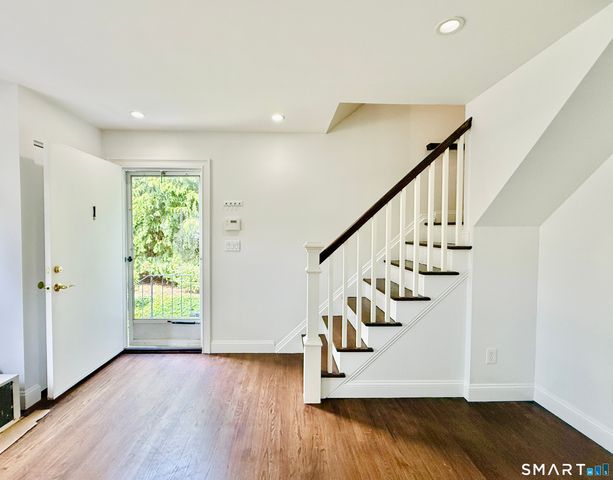 1 Willowbrook Court 1, Stamford, CT 06902