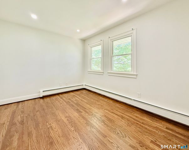 1 Willowbrook Court 1, Stamford, CT 06902