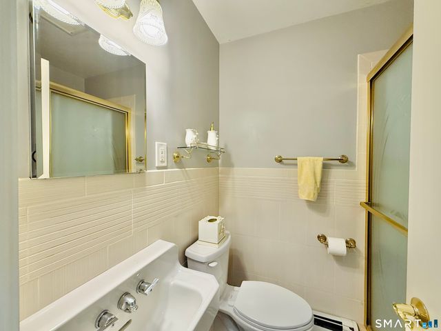1 Willowbrook Court 1, Stamford, CT 06902