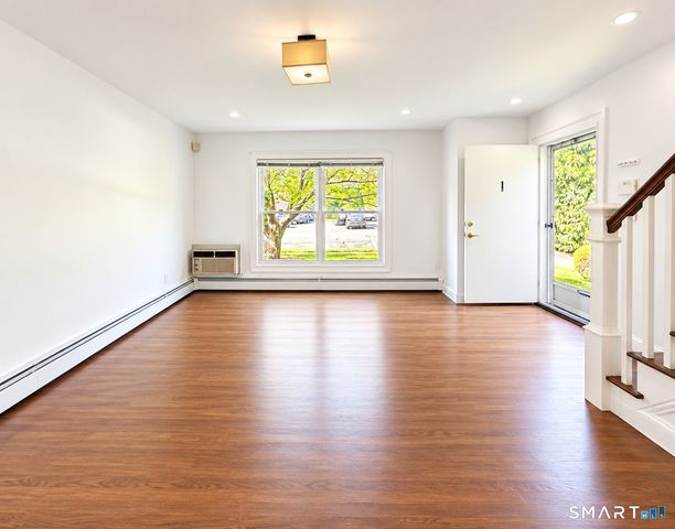 1 Willowbrook Court 1, Stamford, CT 06902