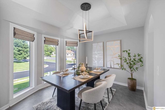 802 Fort Street, Papillion, NE 68046