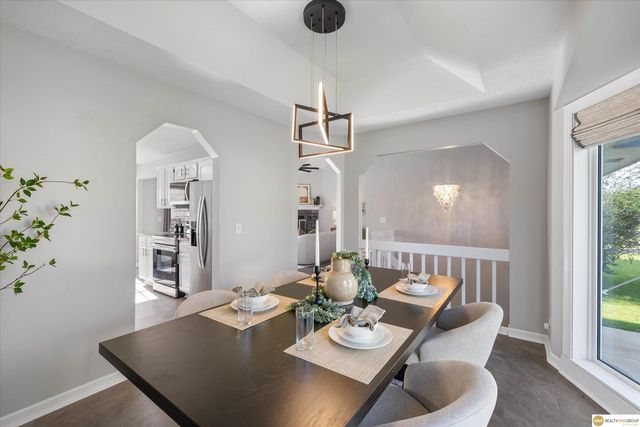 802 Fort Street, Papillion, NE 68046