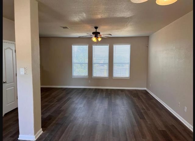 243 Devonshire DR, Kyle, TX 78640