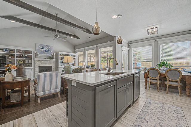 1400 Blue Moon Road, Centerton, AR 72719