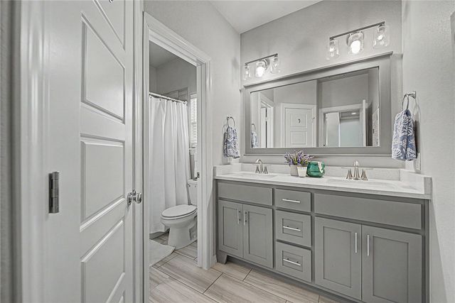 1400 Blue Moon Road, Centerton, AR 72719