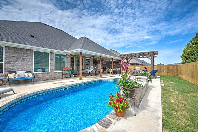 1400 Blue Moon Road, Centerton, AR 72719