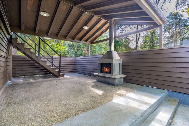 28611 16th Avenue S, Federal Way, WA 98003