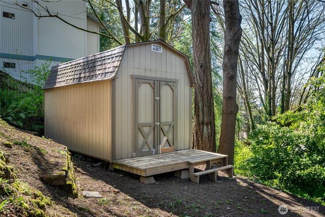 28611 16th Avenue S, Federal Way, WA 98003