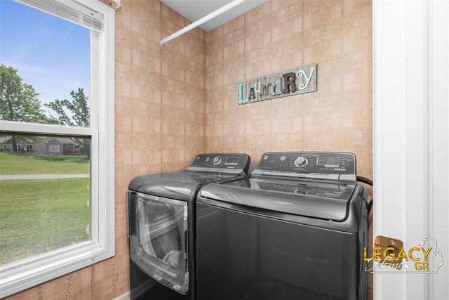 1850 Hollow Creek Drive, Caledonia, MI 49316