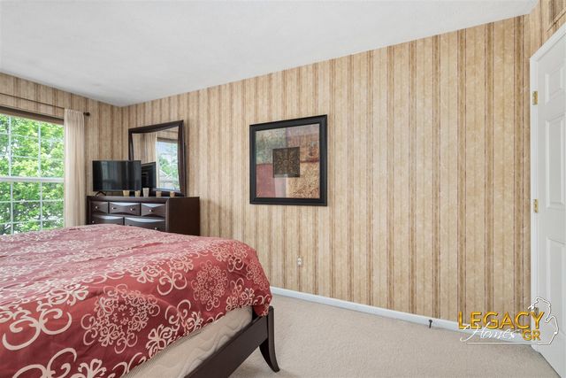 1850 Hollow Creek Drive, Caledonia, MI 49316
