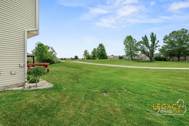 1850 Hollow Creek Drive, Caledonia, MI 49316