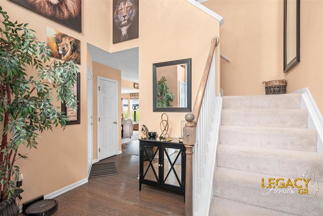 1850 Hollow Creek Drive, Caledonia, MI 49316