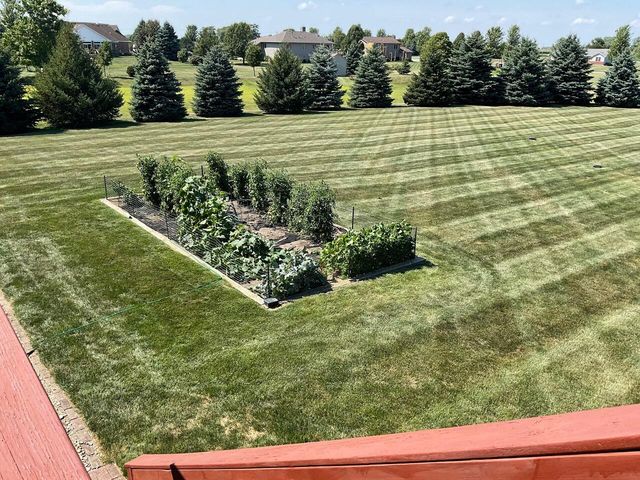 9390 W 156th Place, Lowell, IN 46356