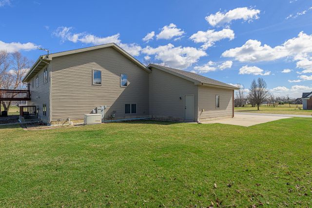 9390 W 156th Place, Lowell, IN 46356
