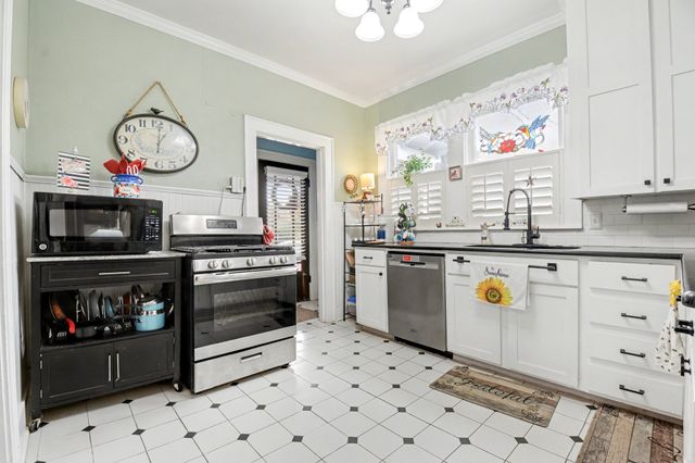 1618 Bonham Street, Commerce, TX 75428