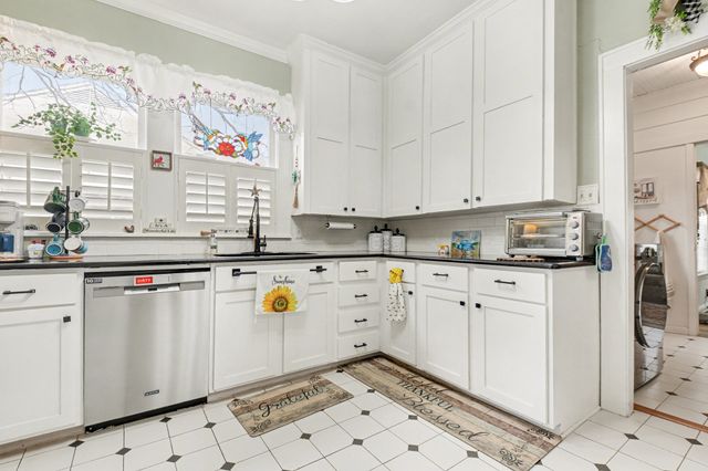 1618 Bonham Street, Commerce, TX 75428