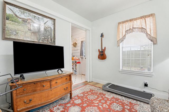 1618 Bonham Street, Commerce, TX 75428