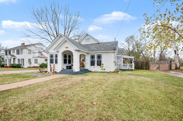 1618 Bonham Street, Commerce, TX 75428