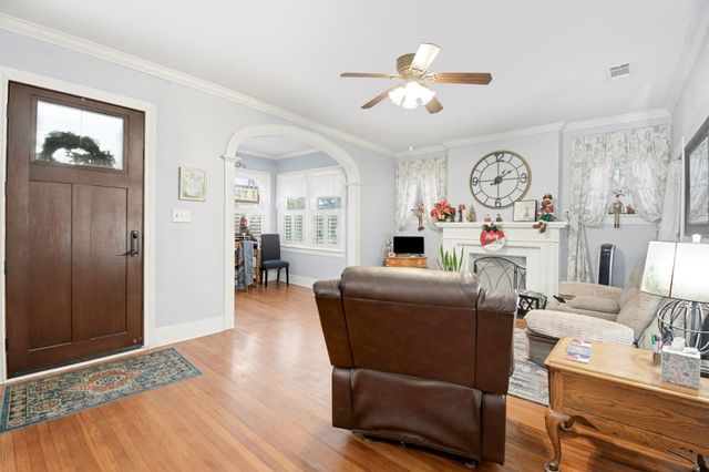 1618 Bonham Street, Commerce, TX 75428