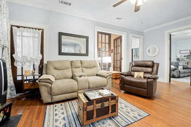 1618 Bonham Street, Commerce, TX 75428