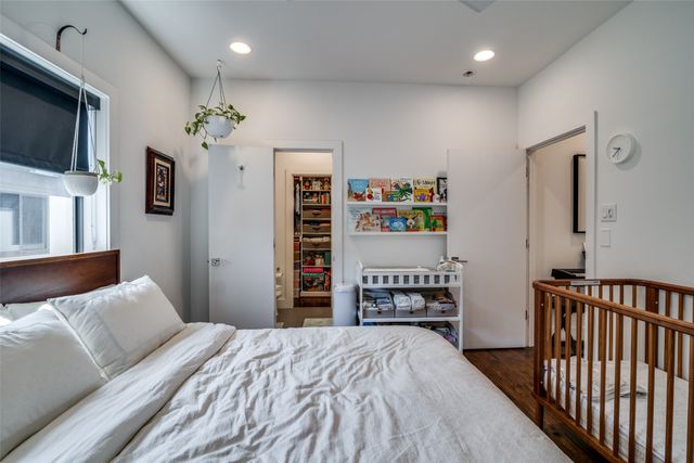 5602 Lindell Avenue B, Dallas, TX 75206