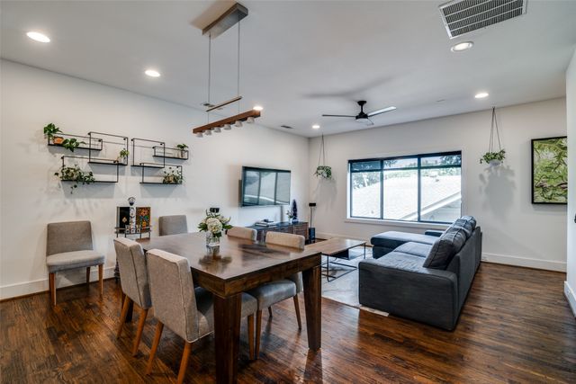 5602 Lindell Avenue B, Dallas, TX 75206