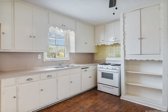 166 El Monte, San Antonio, TX 78212