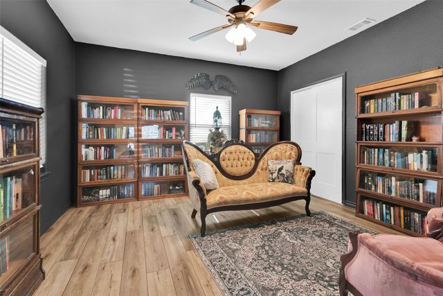 305 N Church Street, Blue Ridge, TX 75424