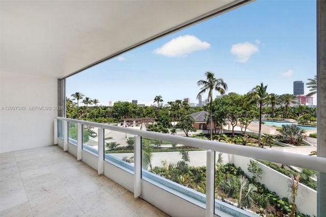 21205 Yacht Club Dr 605, Aventura, FL 33180