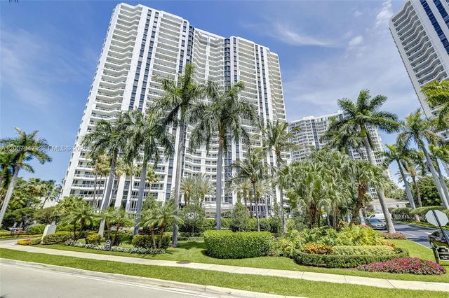 21205 Yacht Club Dr 605, Aventura, FL 33180
